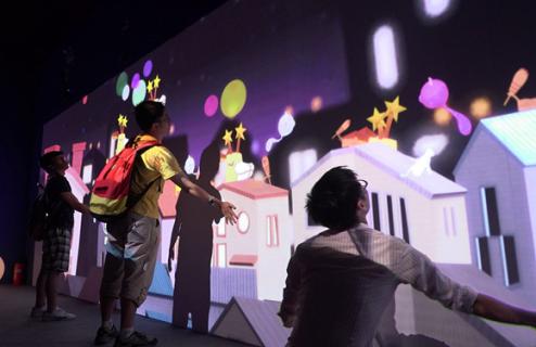 展廳設(shè)計(jì)中互動(dòng)墻投影的優(yōu)勢(shì)插圖