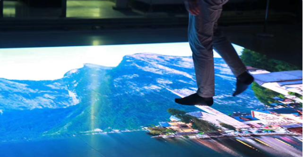 數(shù)字展廳互動屏有哪些優(yōu)點(diǎn)？插圖